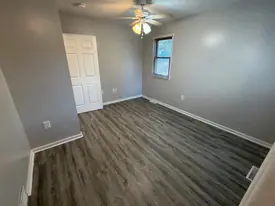 911 18th Ave, Unit Apartment A in Council Bluffs, IA - Building Photo