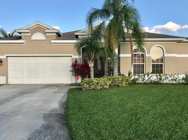 property at 6273 Donnington Ct