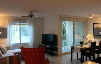 808 Villa Cir, Unit 808 in Boynton Beach, FL - Building Photo